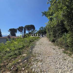 MOŠĆENIČKA DRAGA- građevinsko zemljište 1545m2 S GRAĐEVINSKOM DOZVOLOM!!! 2.RED DO MORA!!!