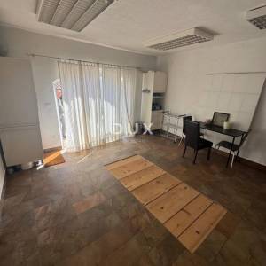 MOŠĆENIČKA DRAGA, KRAJ – Obnovljena primorska kuća s pogledom na more