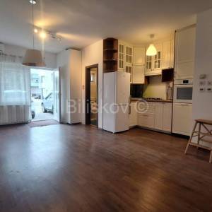 Najam, Kajzerica, ulični poslovni prostor 44,87m2, prizemlje