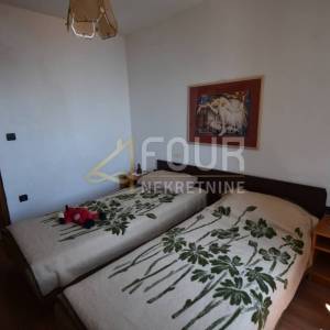 Najam, Opatija - Volosko, 2skl, 80m2, terasa, 80m od mora