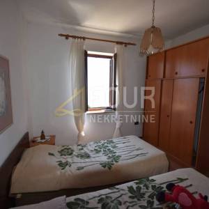 Najam, Opatija - Volosko, 2skl, 80m2, terasa, 80m od mora