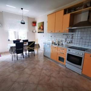 Najam, Rijeka, Kozala, 90m2, 3s+db, balkon