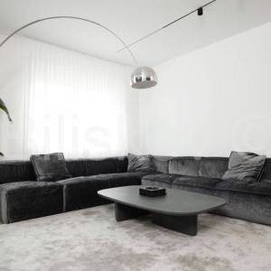 Najam, Srebrnjak , peterosoban stan 151m2 na 1 katu, garaža, PM