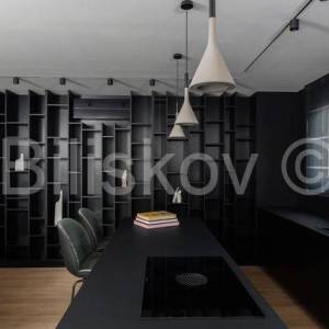 Najam, Srebrnjak , peterosoban stan 151m2 na 1 katu, garaža, PM