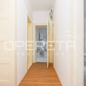 NAJAM, STAN, STROGI CENTAR, MAŽURANIĆEV TRG, 90M2