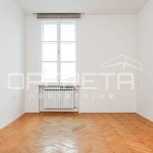 NAJAM, STAN, STROGI CENTAR, MAŽURANIĆEV TRG, 90M2