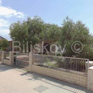 Najam, Sukošan, kuća 150m2 s 500m2 okućnice, parking
