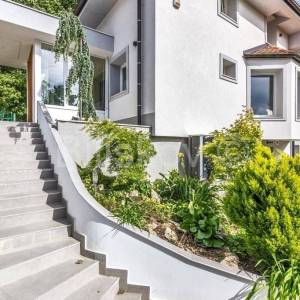 Najam, Zagreb, Šestine, luksuzna vila 300m2 s grijanim bazenom