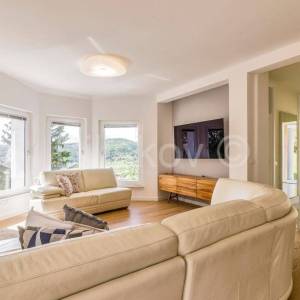 Najam, Zagreb, Šestine, luksuzna vila 300m2 s grijanim bazenom