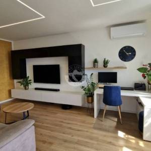 Namješten stan 73 m², pogled na more, Rešetari
