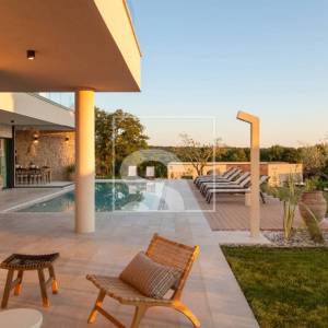 Namještena vila s 5 spavaćih soba, wellnessom, pogled more