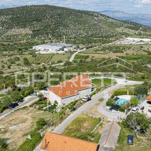Nerežišća, Brač, građevinsko zemljište s pogledom, 450m2