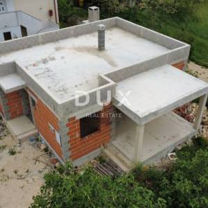 NIN, GRBE – Prizemnica u roh bau fazi