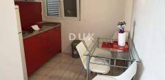 NIN- Kuća sa 4 apartmana