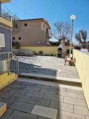 NIN- Kuća sa 4 apartmana