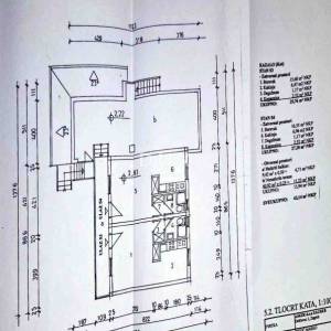 NIN- Kuća sa 4 apartmana