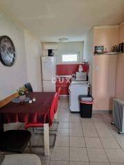NIN- Kuća sa 4 apartmana