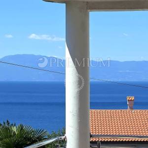 Njivice, studio apartman blizu plaže!