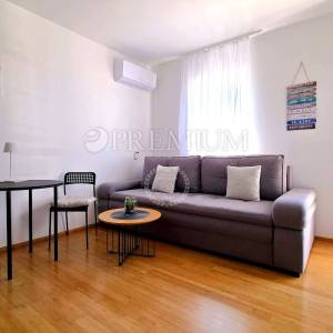 Njivice, studio apartman blizu plaže!