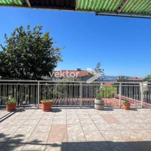 Novi Vinodolski, dva stana, 400m od mora
