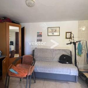 Novi Vinodolski, dva stana, 400m od mora