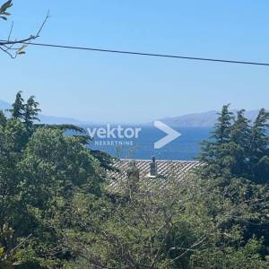 Novi Vinodolski, dva stana, 400m od mora