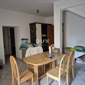 NOVI VINODOLSKI - kuća u centru grada s pogledom na more