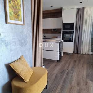NOVI VINODOLSKI - Luksuzna vila s bazenom, pogledom na more, samo 300 m od mora