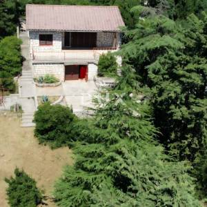 NOVI VINODOLSKI - Samostojeća kuća s prostranim zemljištem, samo 100 m od mora