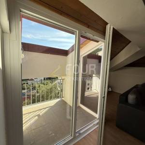 Obrovac, 2s+db, 60m2, lođa