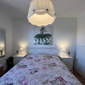OPATIJA, BREGI – Atraktivan stan sa senzacionalnom terasom