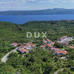 OPATIJA, BRSEČ (okolica) - Građevinsko zemljište 1173 m2 s projektnom dokumentacijom i fantastičnim pogledom na more!