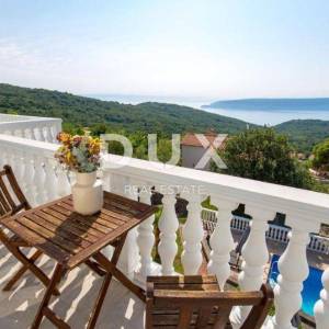 OPATIJA, BRSEČ – Predivna dvojna vila s bazenom i pogledom na more u oazi mira