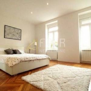 Opatija - centar, 77.74m2, 1s+db, balkon