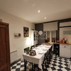 Opatija - centar, 77.74m2, 1s+db, balkon