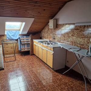 OPATIJA, CENTAR - Dvojna kuća u blizini centra Opatije, 120m2