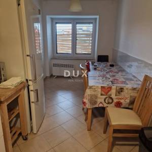 OPATIJA, CENTAR - Dvojna kuća u blizini centra Opatije, 120m2