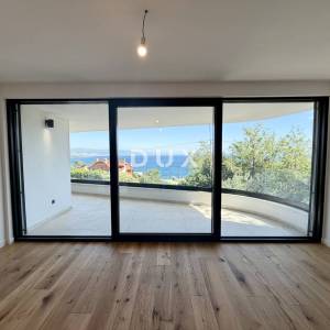 OPATIJA, CENTAR - Novogradnja vrhunskog dizajna s pogledom na more!