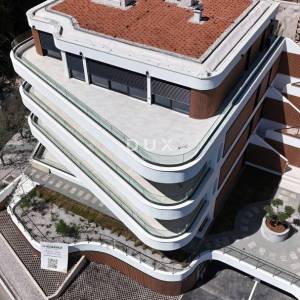 OPATIJA, CENTAR - Novogradnja vrhunskog dizajna s pogledom na more!