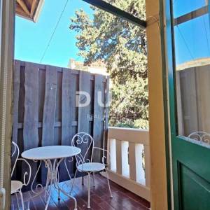 OPATIJA, CENTAR - Otmjeni stan u srcu Opatije, 150 m od mora, 3SDB, 109m2