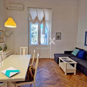 OPATIJA, CENTAR - Otmjeni stan u srcu Opatije, 150 m od mora, 3SDB, 109m2
