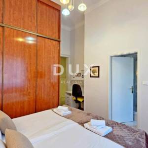 OPATIJA, CENTAR - Otmjeni stan u srcu Opatije, 150 m od mora, 3SDB, 109m2
