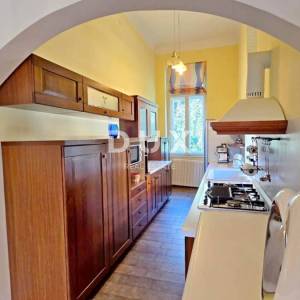 OPATIJA, CENTAR - Otmjeni stan u srcu Opatije, 150 m od mora, 3SDB, 109m2