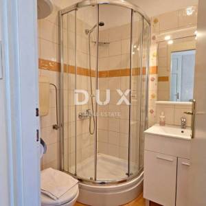 OPATIJA, CENTAR - Otmjeni stan u srcu Opatije, 150 m od mora, 3SDB, 109m2