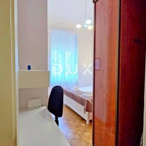 OPATIJA, CENTAR - Otmjeni stan u srcu Opatije, 150 m od mora, 3SDB, 109m2