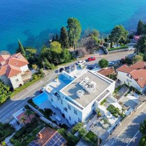 OPATIJA, CENTAR - penthouse drugi red do mora u jednoj od najboljih zgrada u Opatiji