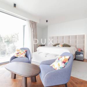 OPATIJA, CENTAR - penthouse drugi red do mora u jednoj od najboljih zgrada u Opatiji