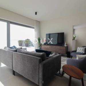 OPATIJA, CENTAR - penthouse drugi red do mora u jednoj od najboljih zgrada u Opatiji