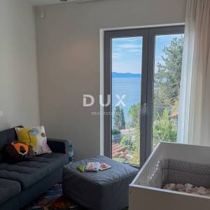 OPATIJA, CENTAR - penthouse drugi red do mora u jednoj od najboljih zgrada u Opatiji
