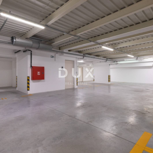 OPATIJA, CENTAR - penthouse drugi red do mora u jednoj od najboljih zgrada u Opatiji